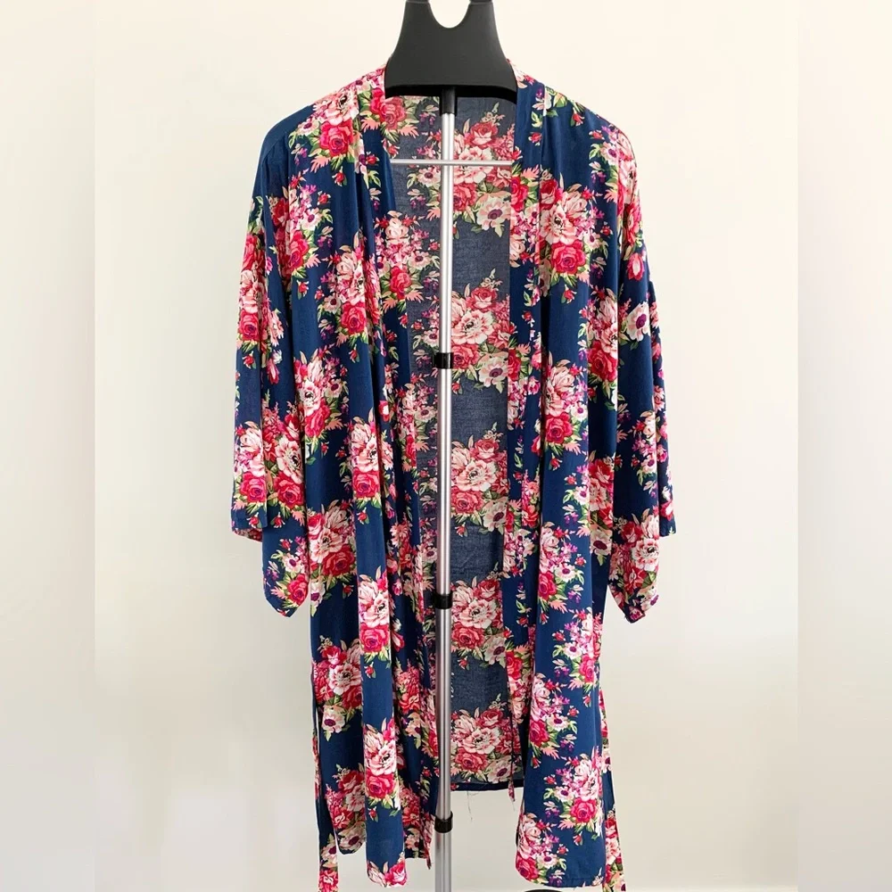 Floral Print Robe - Picture 2 of 6